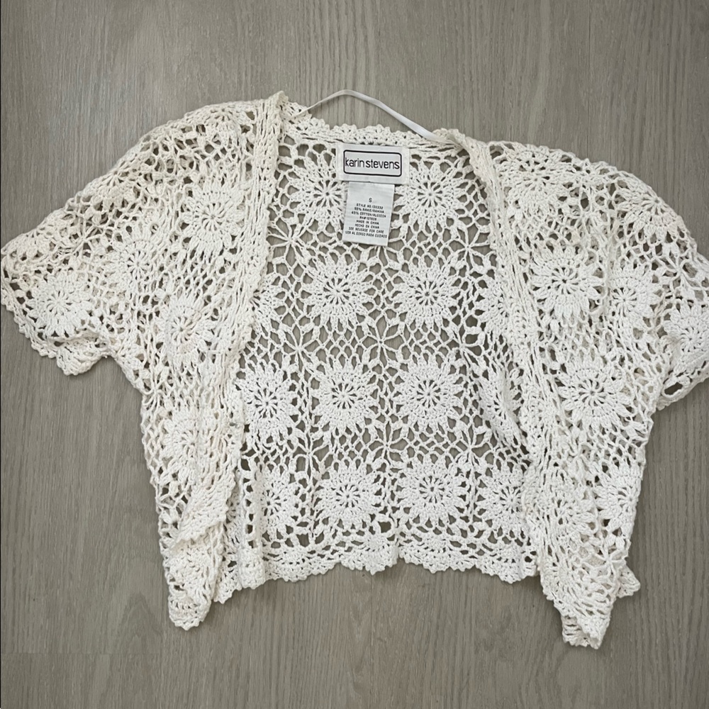 crotchet white sweater- great condition